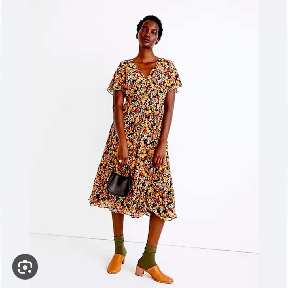Madewell dolman sleeve ruffle hem midi dress in flower garden